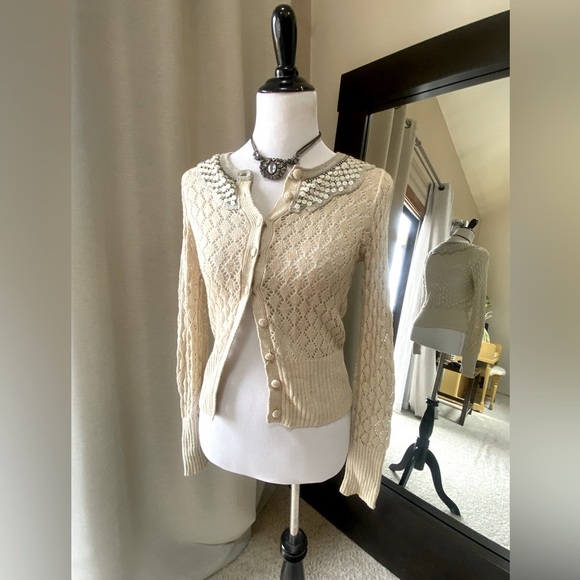 Sparkle with Sophistication: Anthropologie Yellow Bird Wool Collar Sweater ✨🌼 - Picture 5 of 9